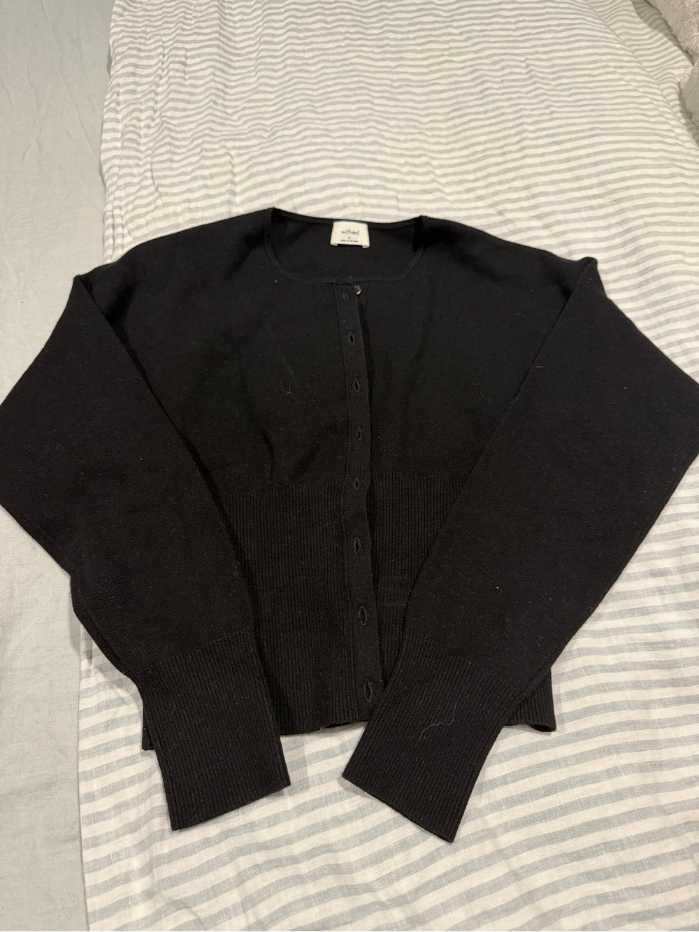 Aritzia Golightly cardigan - Picture 2 of 4